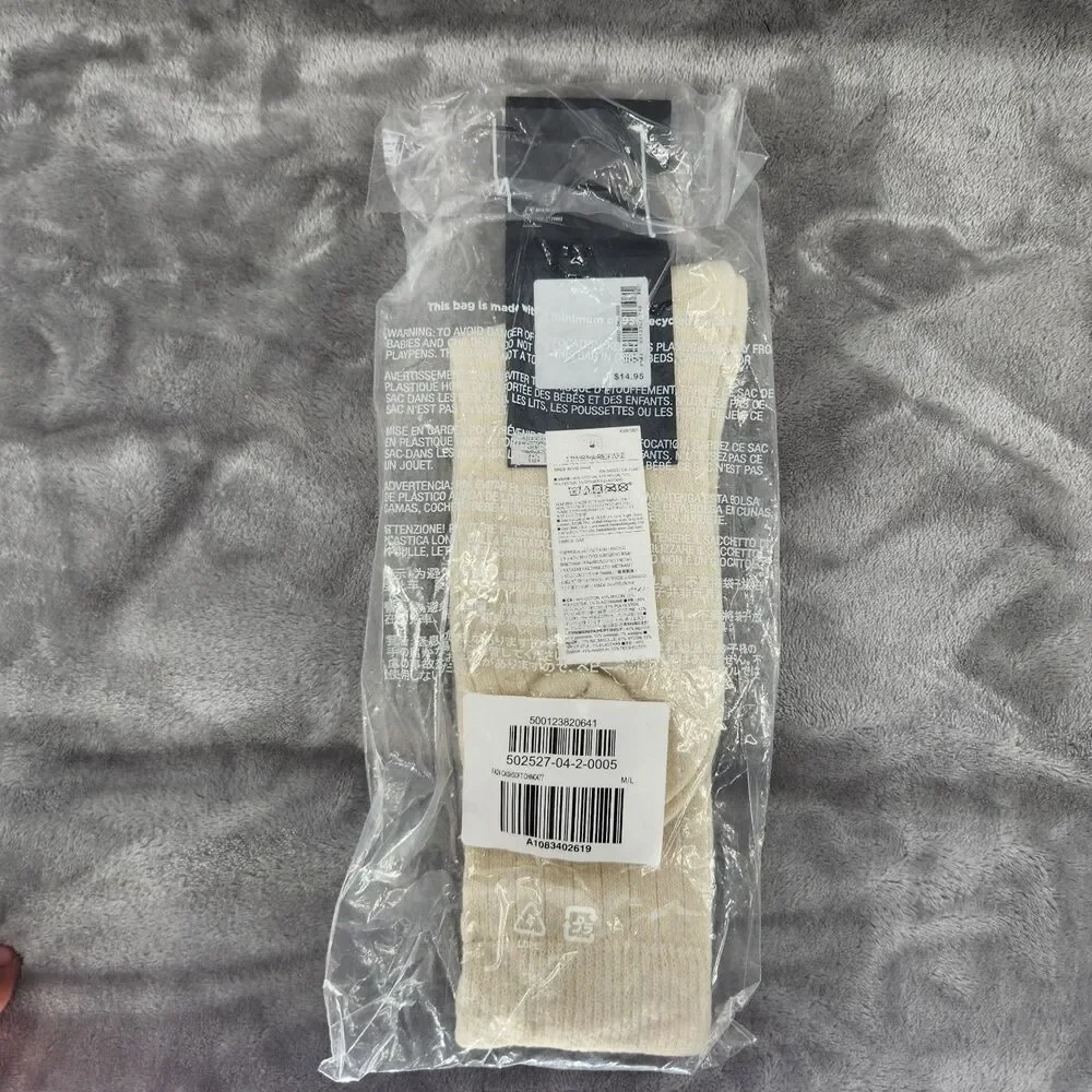 GAP‎ Men's Khaki Crew Socks M/L - New w/ Tags